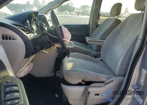 2012 Dodge Grand Caravan Sxt z USA, uszkodzony, nr VIN 2C4RDGCG5CR153867